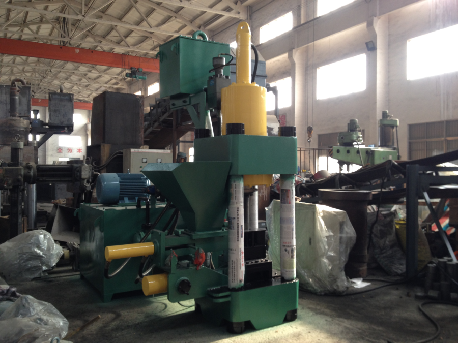 Big heavy hydraulic metal briquette machine