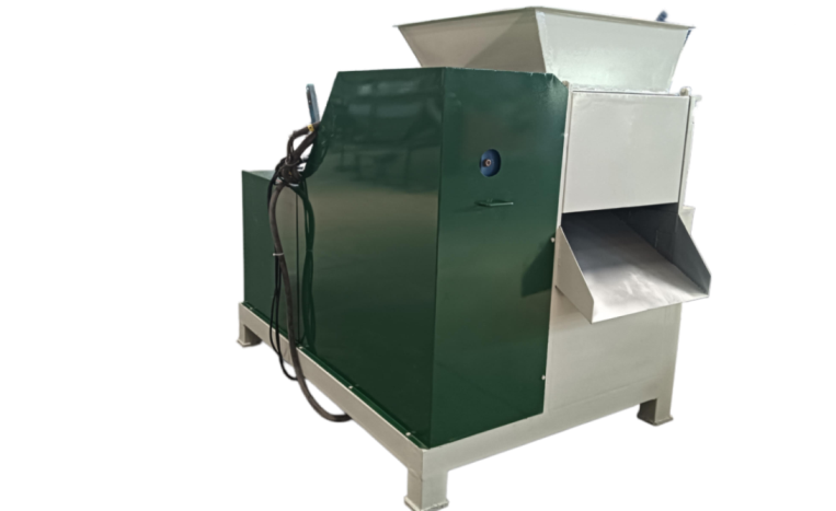 Single-Shaft- Shredder SS-900 with 1000kg/hour capacity